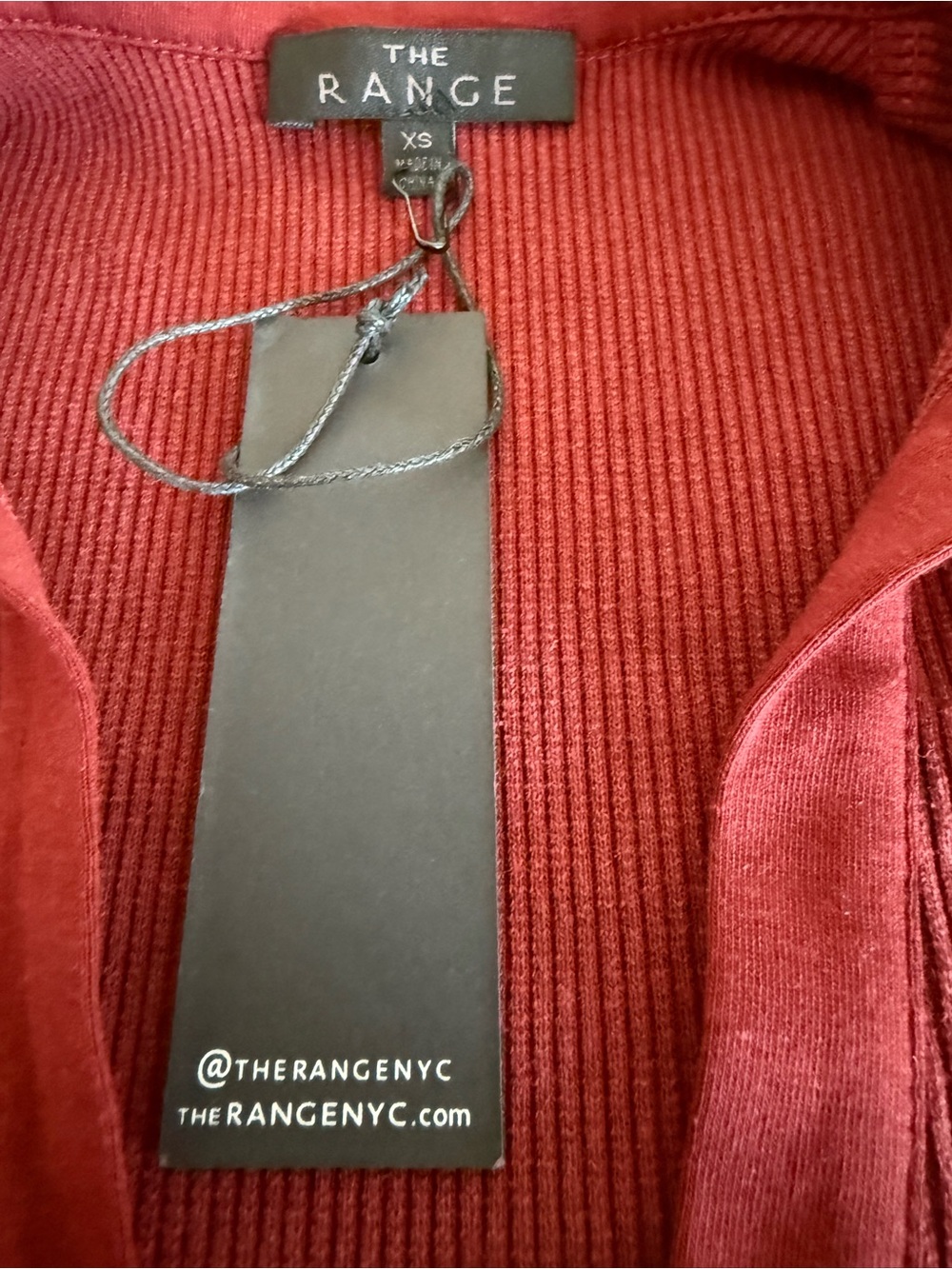THE RANGE Micro Ribbed Cropped Polo - Berry - NEW W/ TAGS - XS - Picture 7 of 8